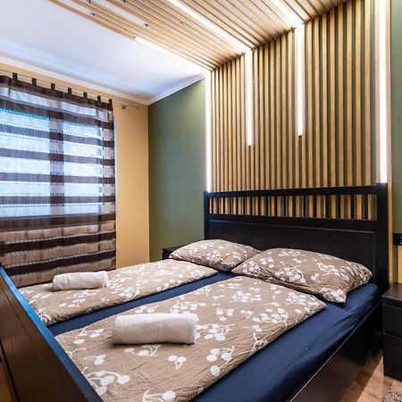 Grand Apartmanhaz Денешдиаш Экстерьер фото