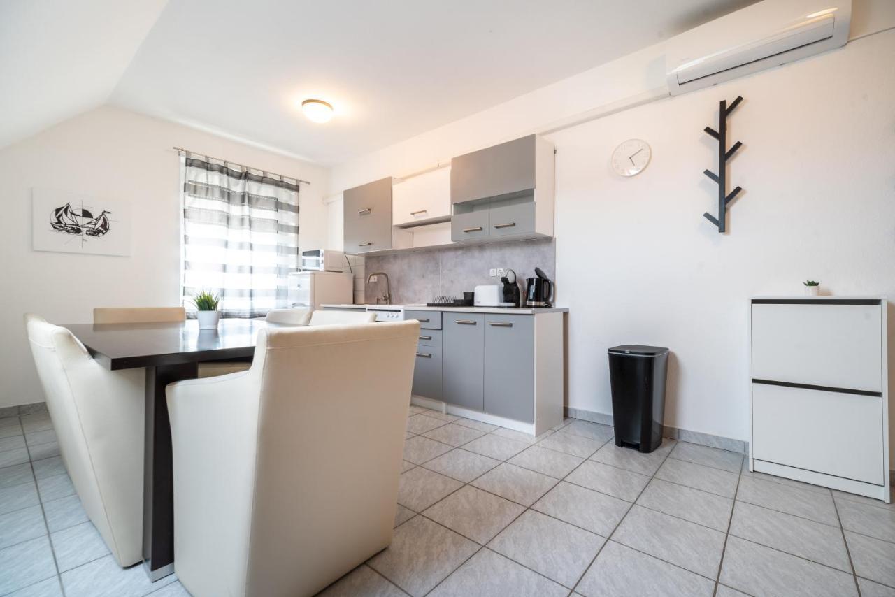 Grand Apartmanhaz Денешдиаш Экстерьер фото