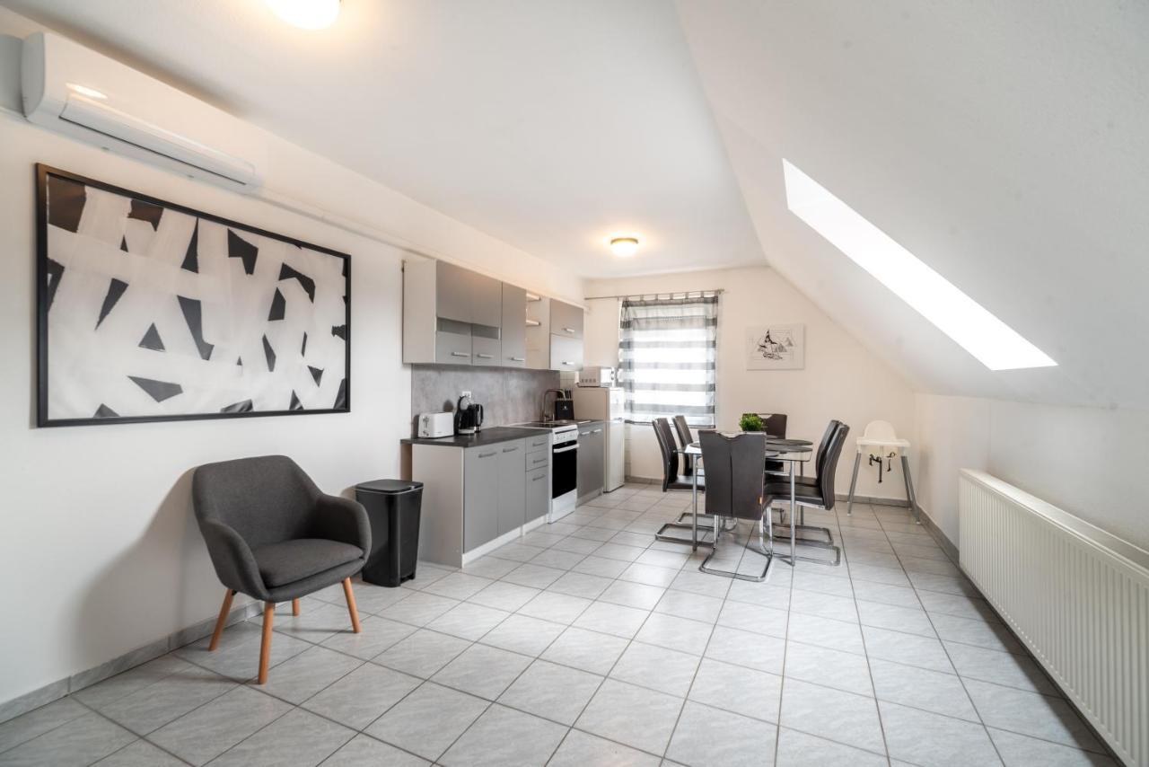 Grand Apartmanhaz Денешдиаш Экстерьер фото