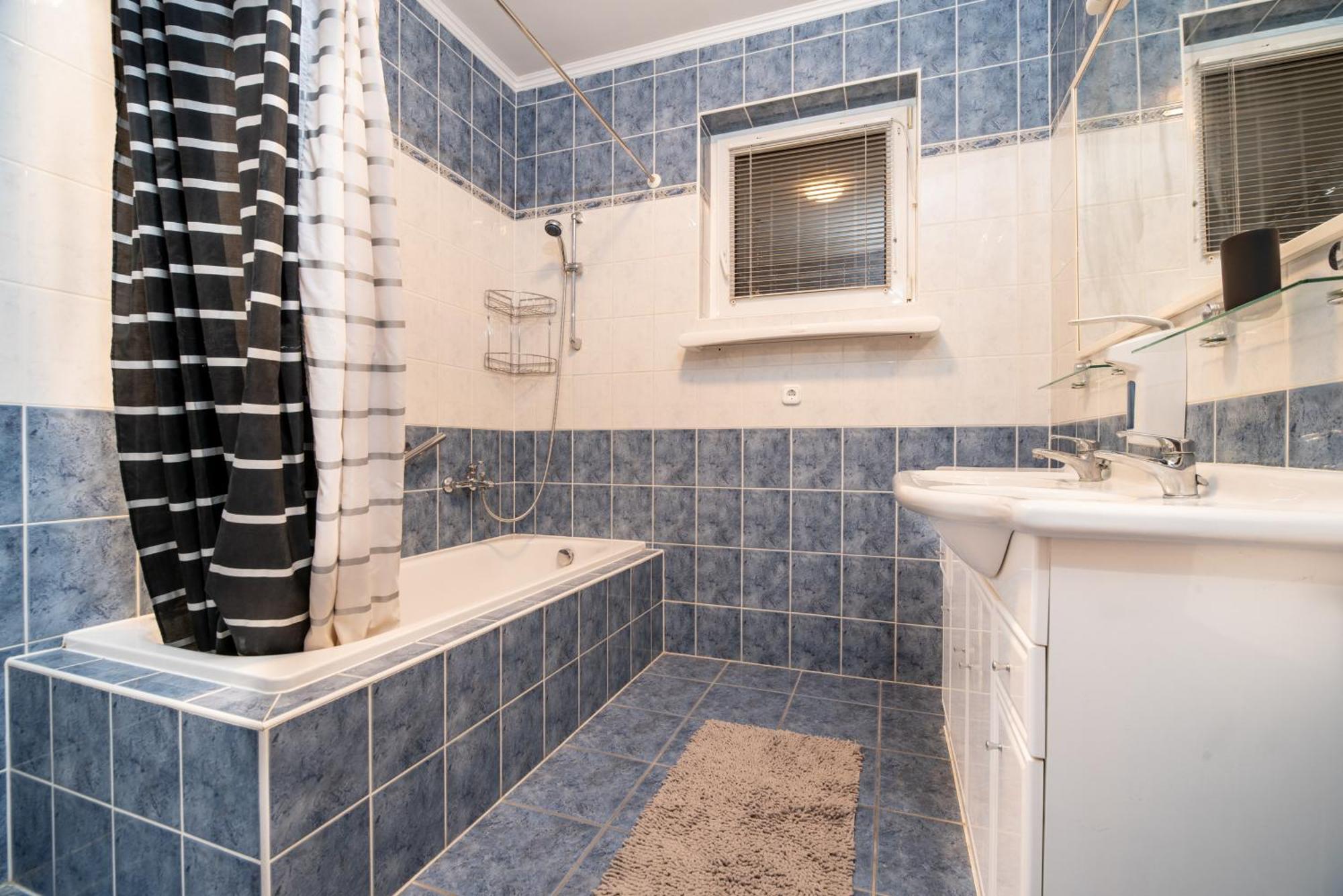 Grand Apartmanhaz Денешдиаш Экстерьер фото