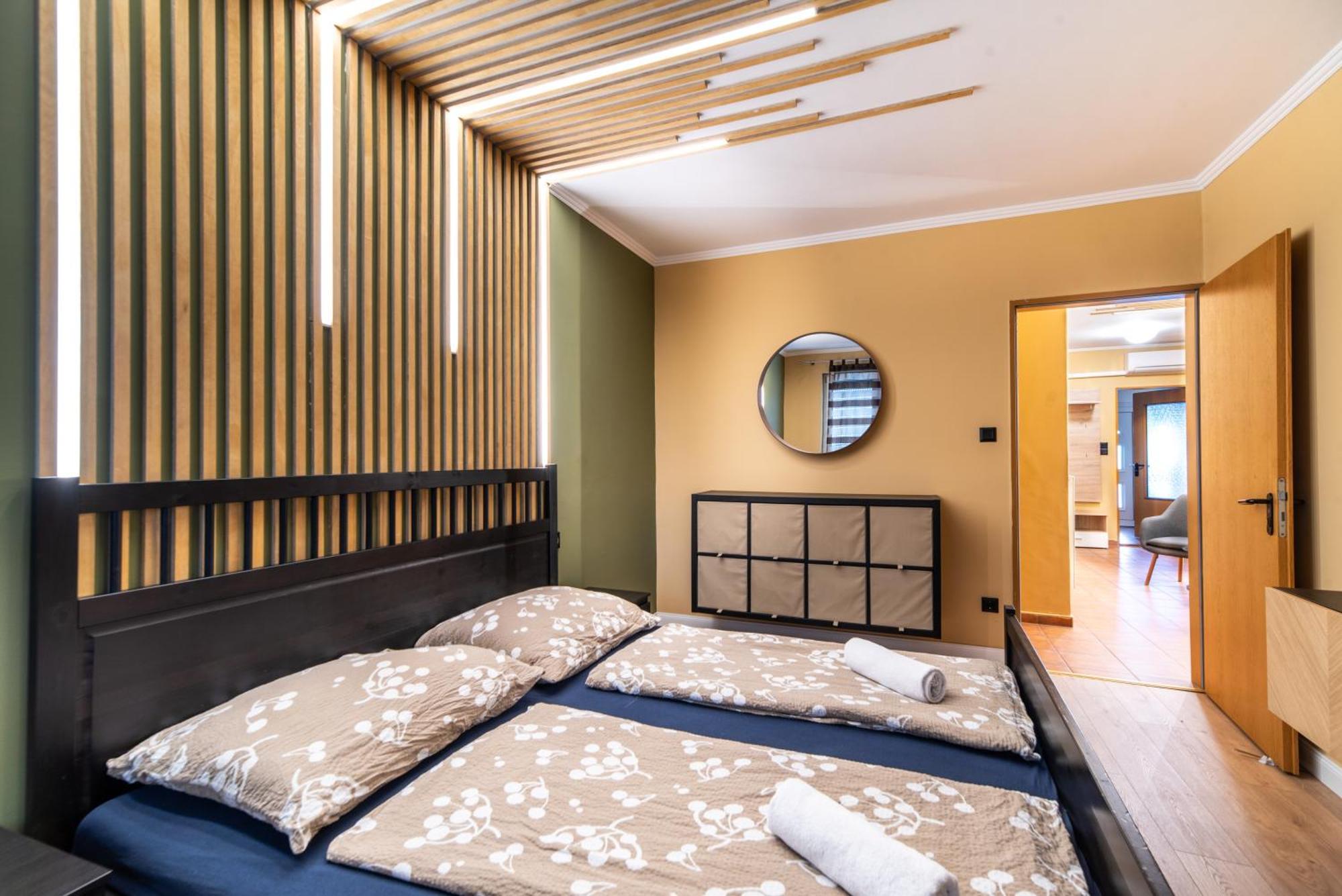 Grand Apartmanhaz Денешдиаш Экстерьер фото