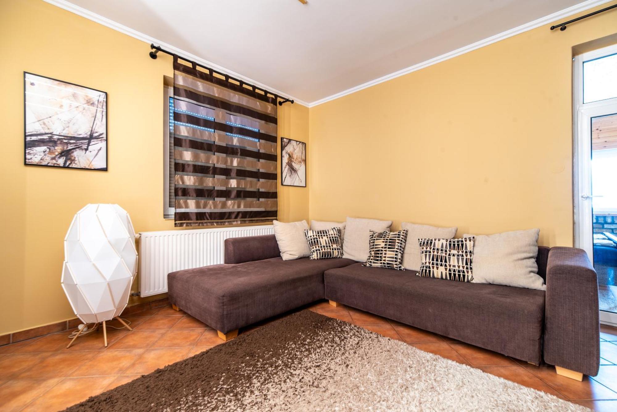 Grand Apartmanhaz Денешдиаш Экстерьер фото